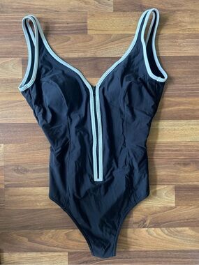 Vintage TOGS Australian One Piece Zip Up Swimsuit Black | Size 10
